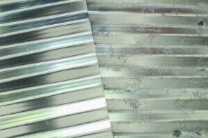Galvaniz oluklu metal çatı eskitme